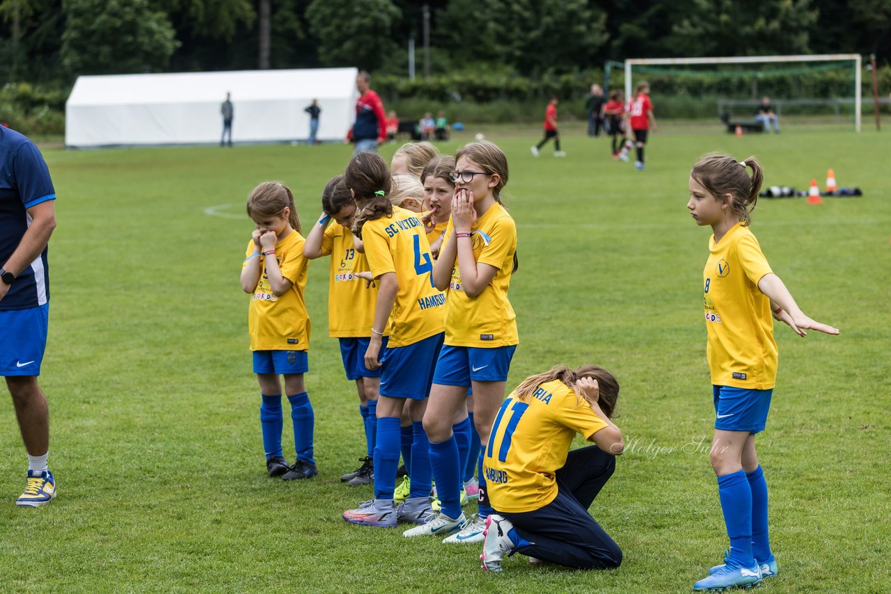 Bild 833 - Loewinnen Cup